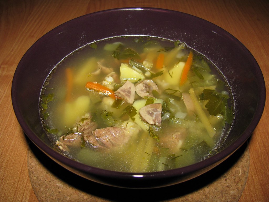 Rassol’nik con orzo e carne